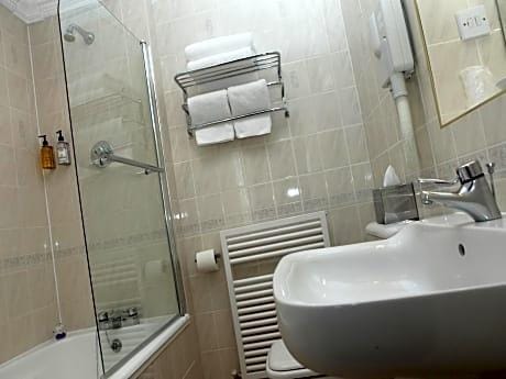 Cambridge Hotel Gatwick