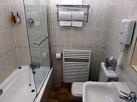 Cambridge Hotel Gatwick