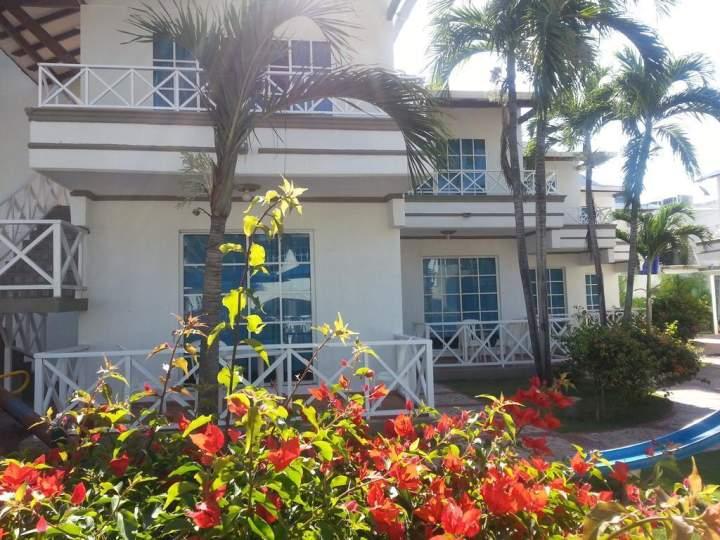 Tropical Inn