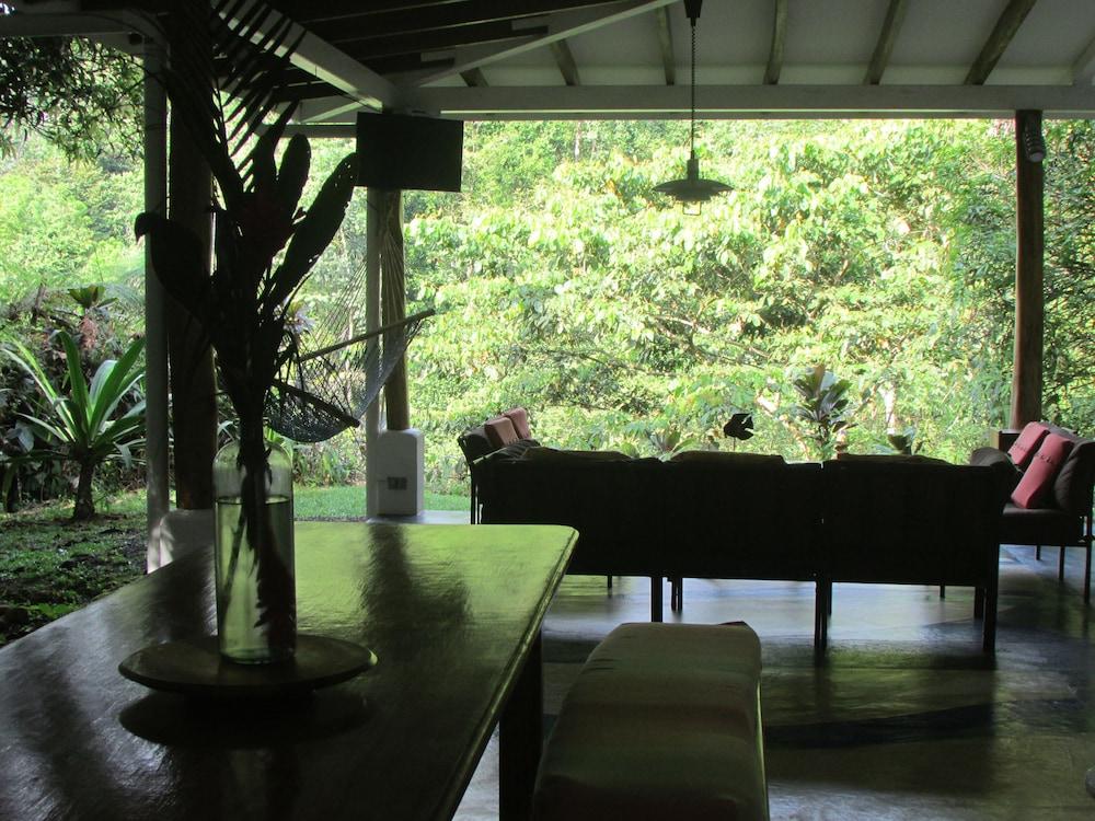 Portasol Rainforest and Ocean View Living