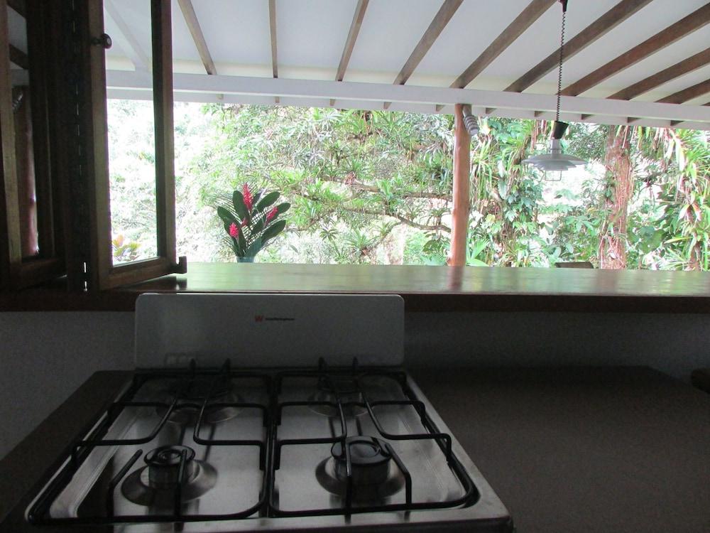 Portasol Rainforest and Ocean View Living