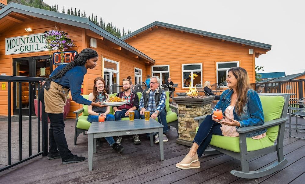 Denali Bluffs Hotel