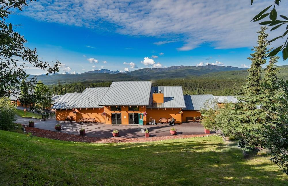 Denali Bluffs Hotel