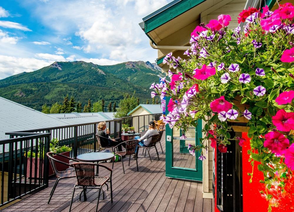 Denali Bluffs Hotel