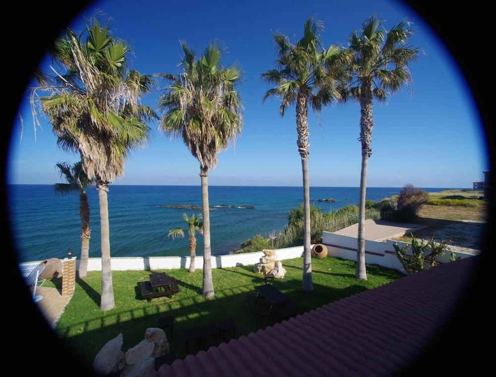 Sun Camero Beach Apartments