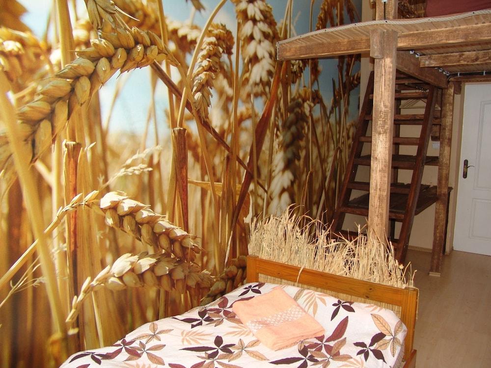 Artharmony Pension & Hostel