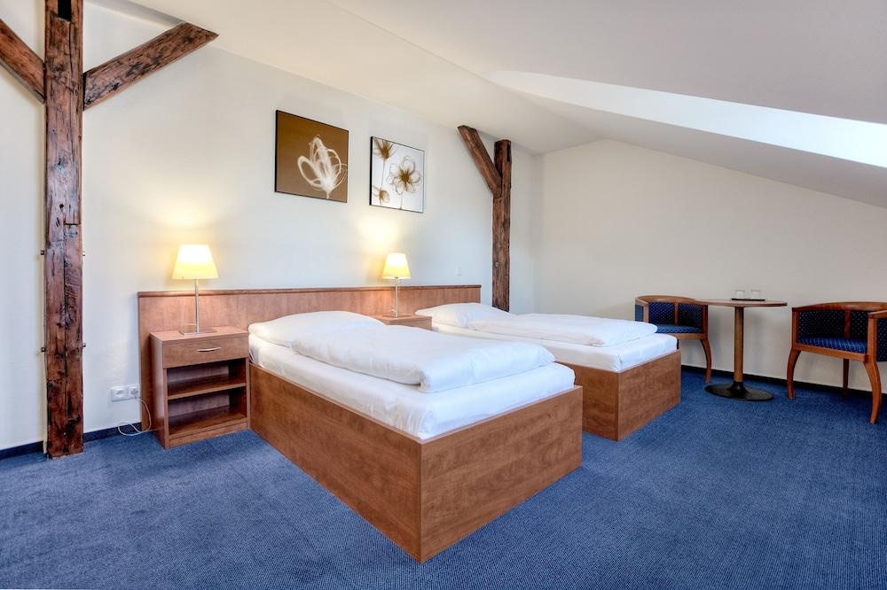 Hotel Lev