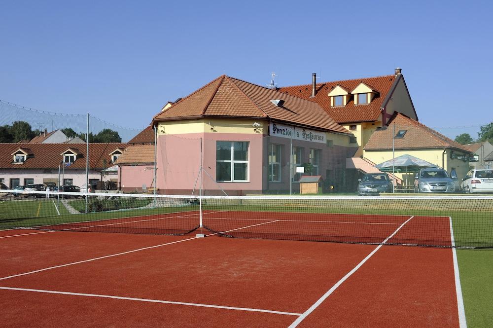 Wellness Penzion A Restaurace Zlobice