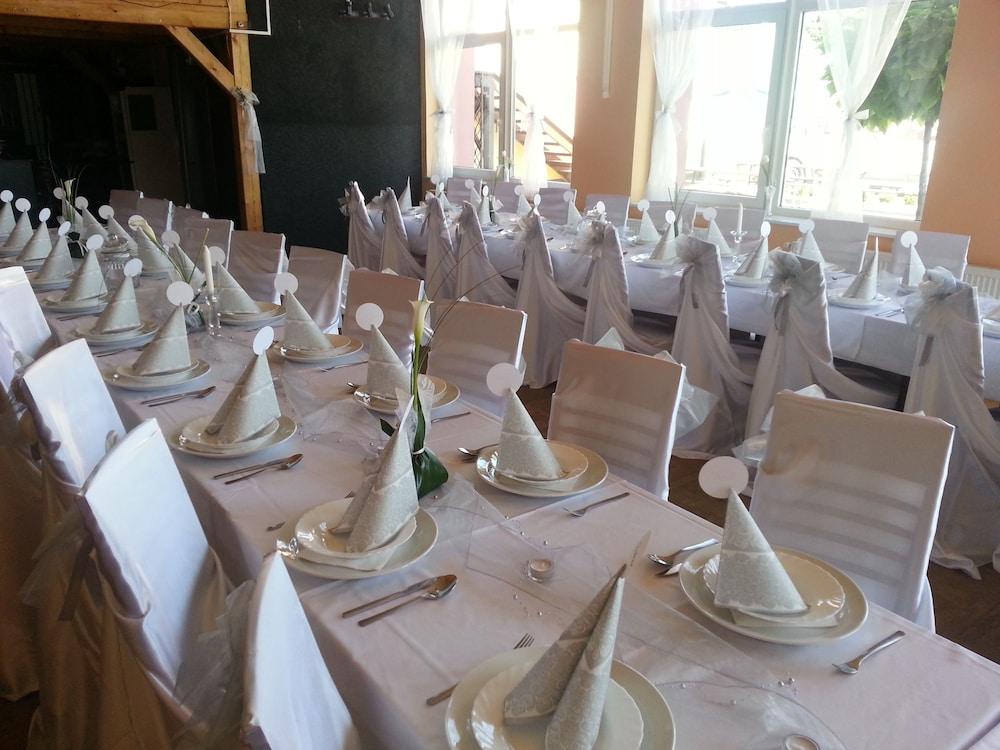 Wellness Penzion A Restaurace Zlobice