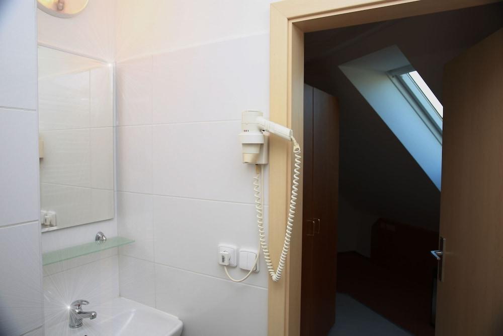 Wellness Penzion A Restaurace Zlobice