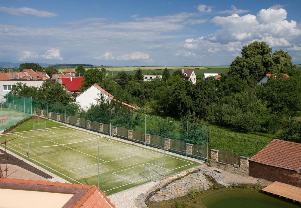 Wellness Penzion A Restaurace Zlobice