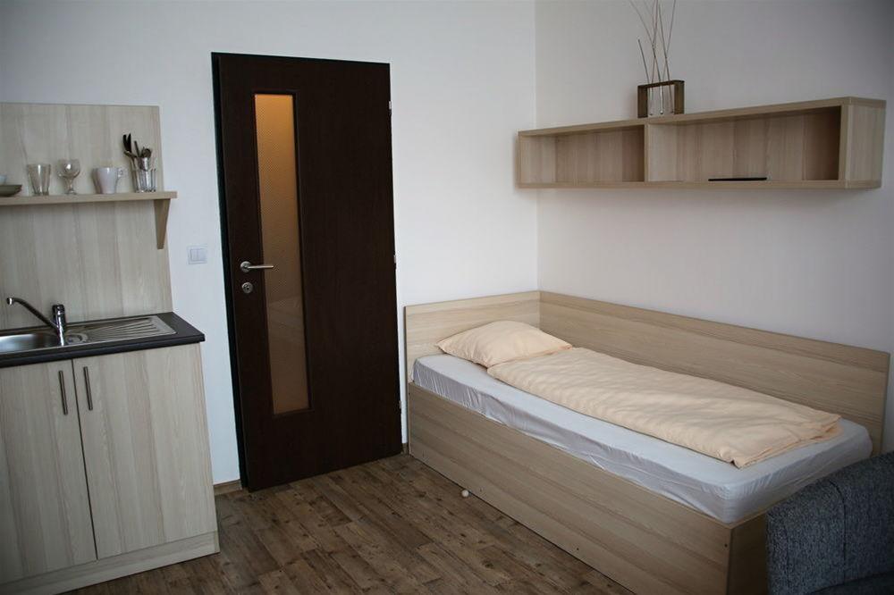 Hotel Pal c