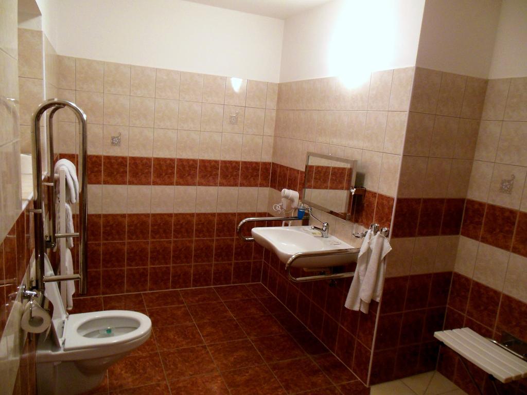Hotel Pal c