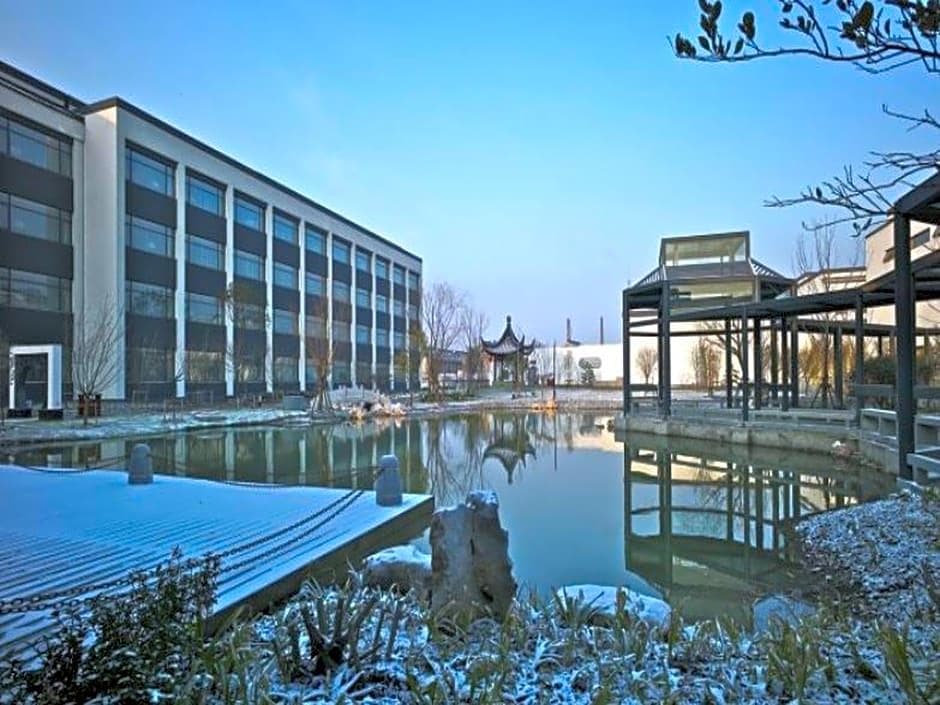 Ramada Suzhou Luzhi