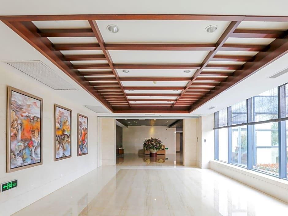 Ramada Suzhou Luzhi