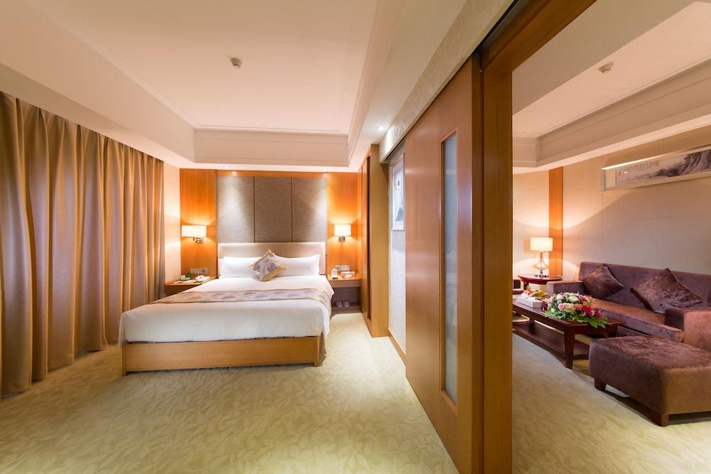 The Grand Plaza Hotel