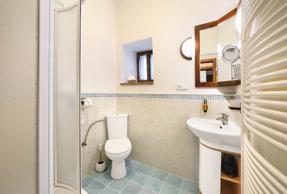 Castle View Apartments