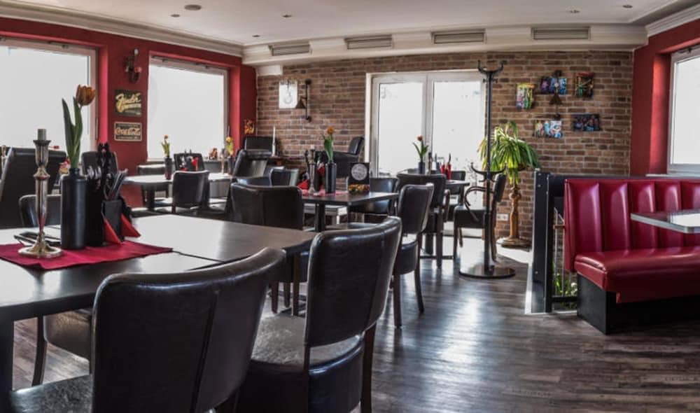 Engel Hotel and Diner