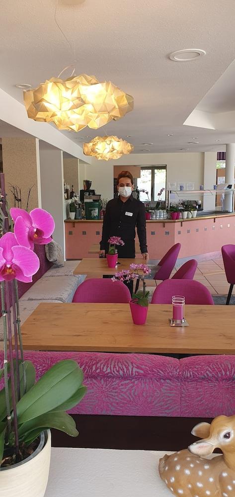 Eden Hotel - Haus an den Thermen