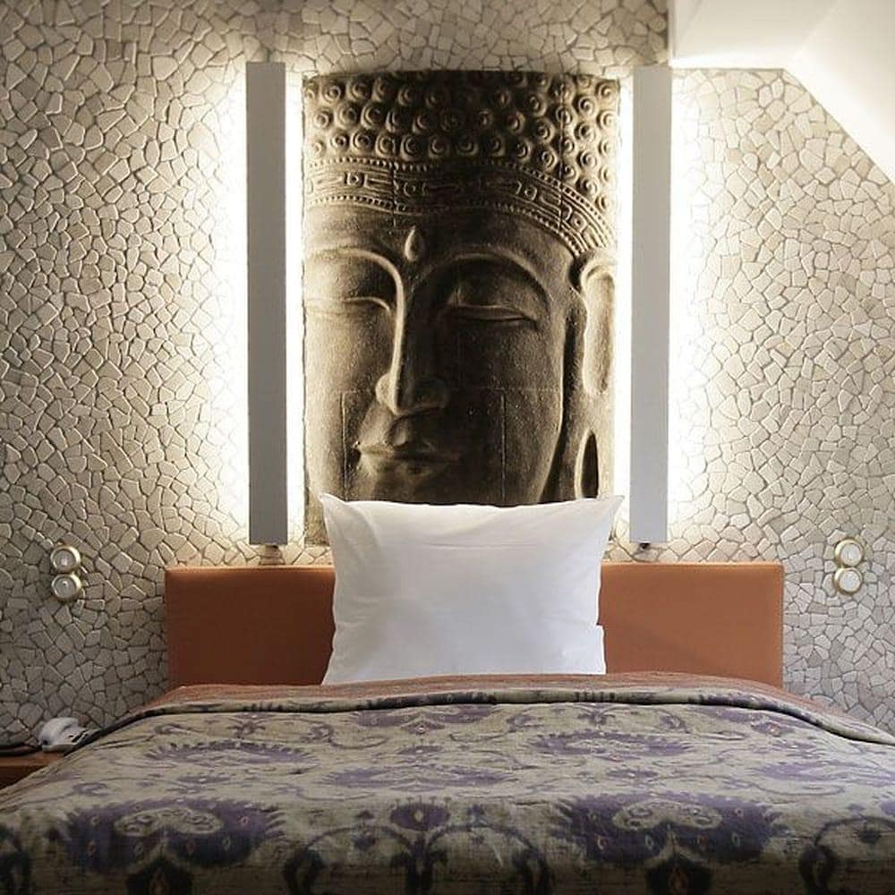 Hip-Hotel