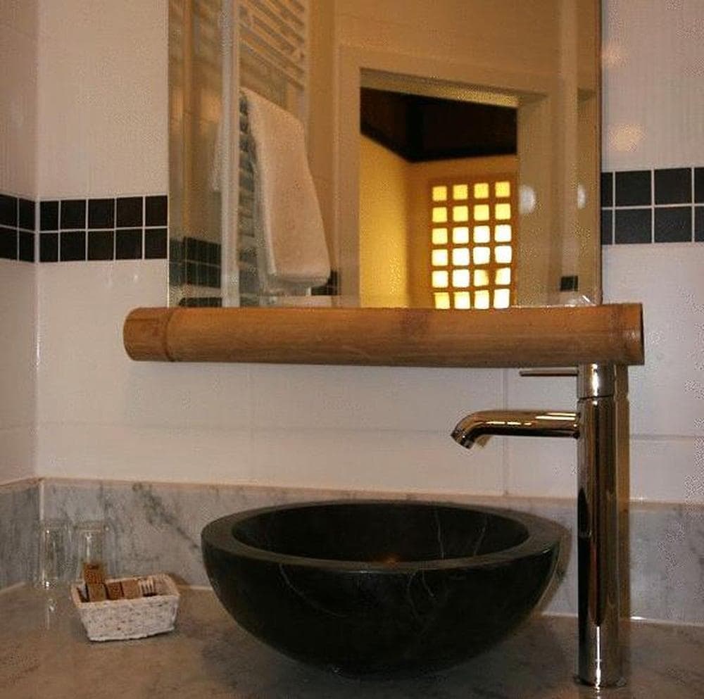 Hip-Hotel