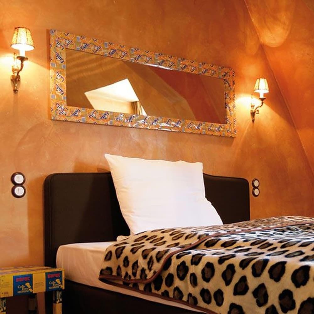 Hip-Hotel