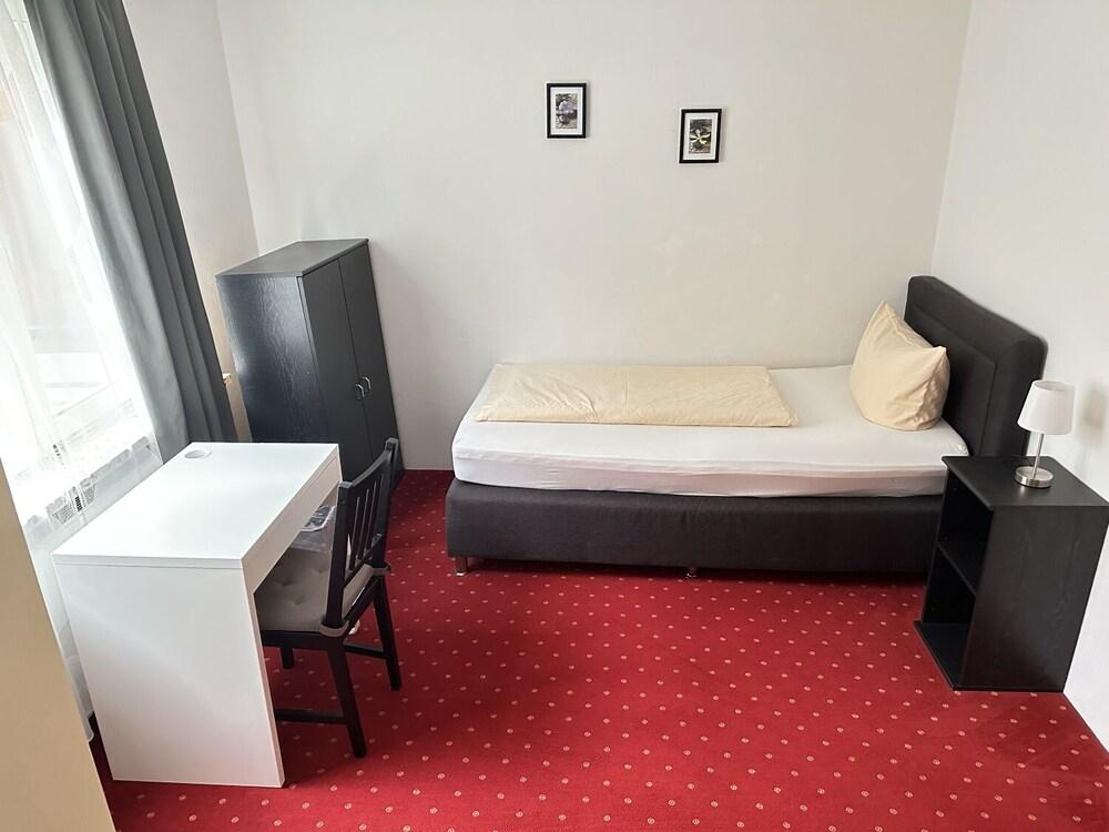 Waldhotel