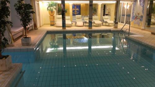 Hotel Le Petit Chateau Fontenay