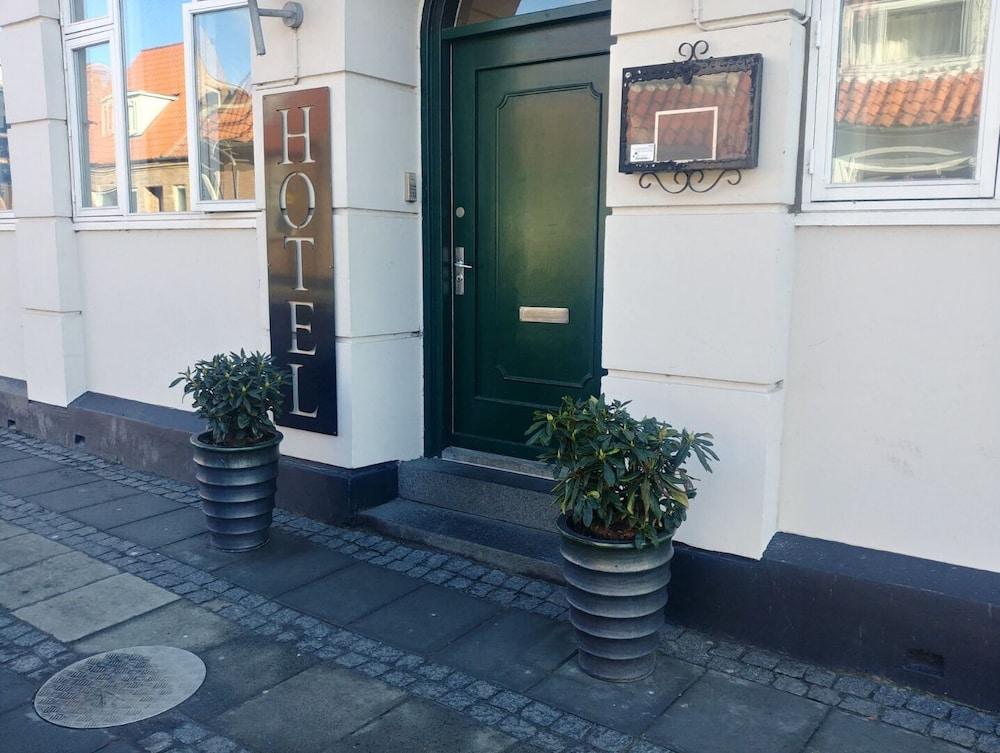 Sverre's Hotel