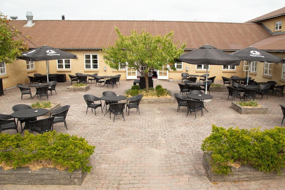 Ronnes Hotel