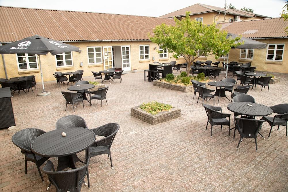 Ronnes Hotel