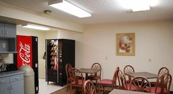 Clinton Inn And Suites