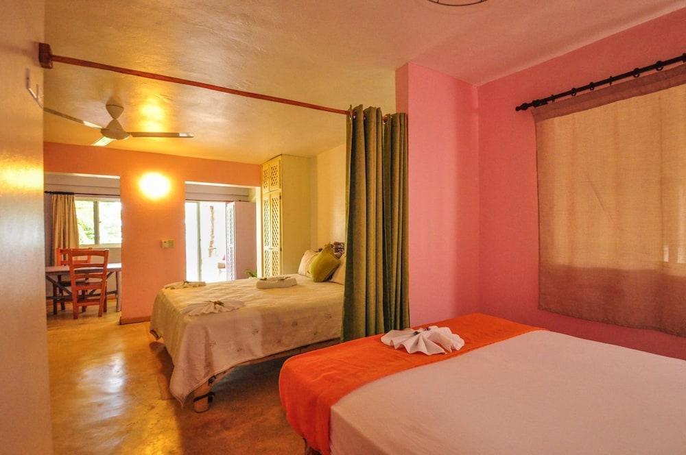 La Isleta Apart Hotel
