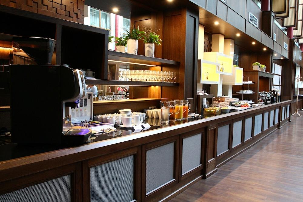 Hotel Baltaci Atrium Zlim