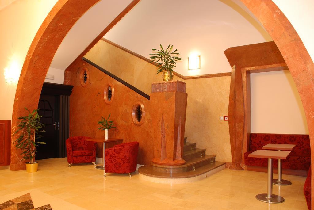 Hotel Grand