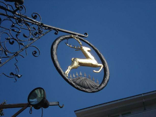 Goldener Hirsch