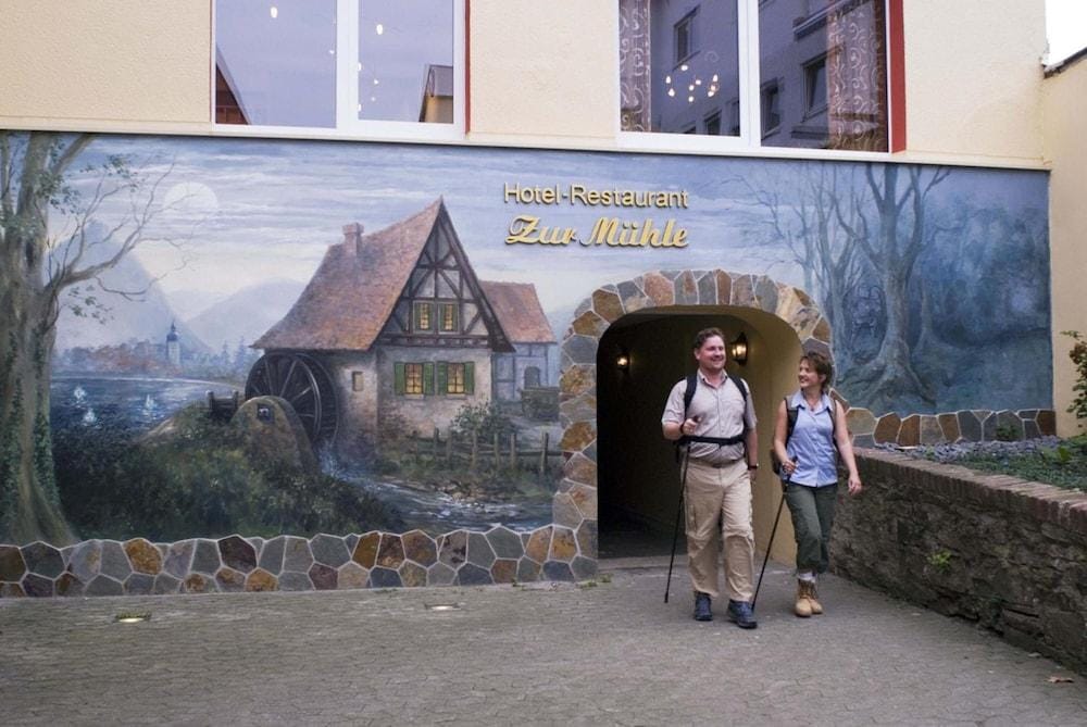 Zur Muhle