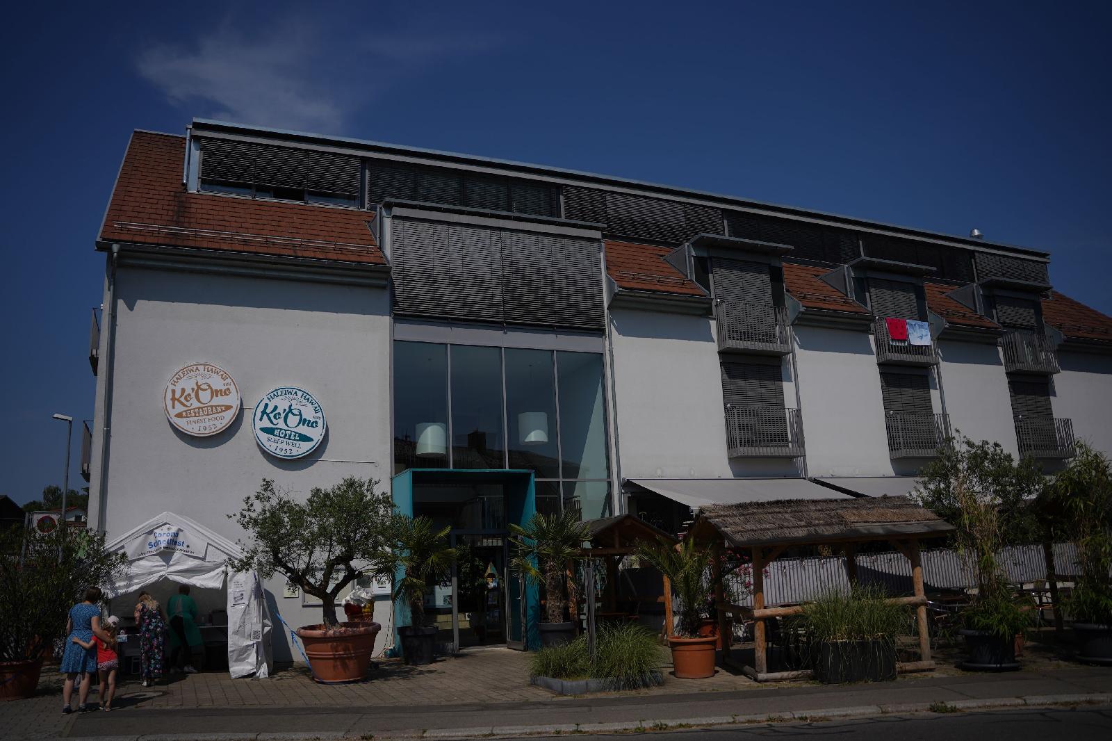 Ko'Ono Hotel & Restaurant