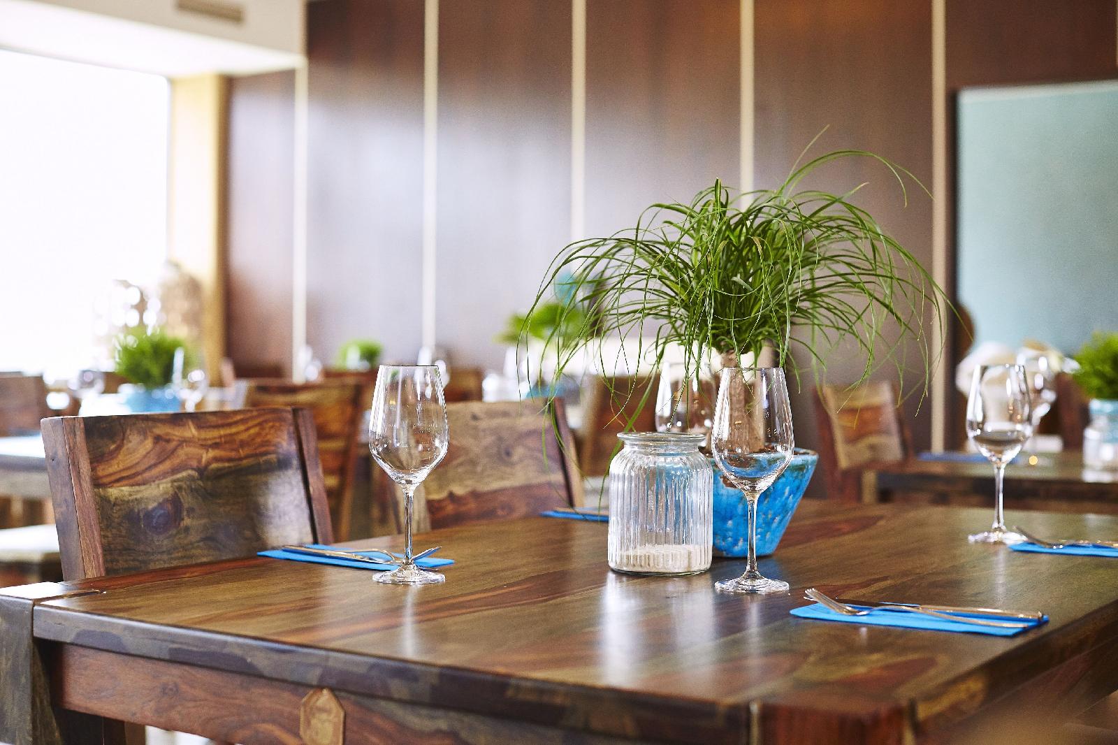 Ko'Ono Hotel & Restaurant