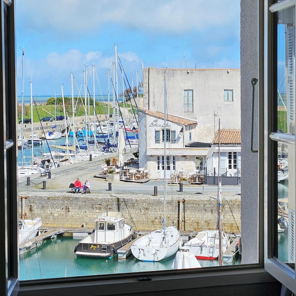 Hotel du Port