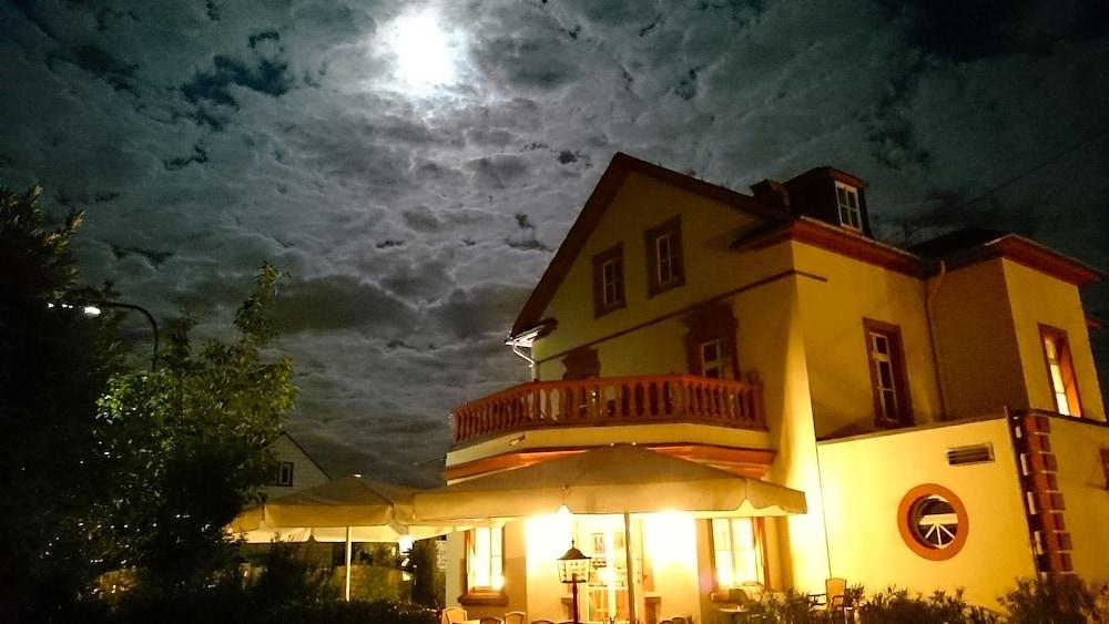 Villa Sayn