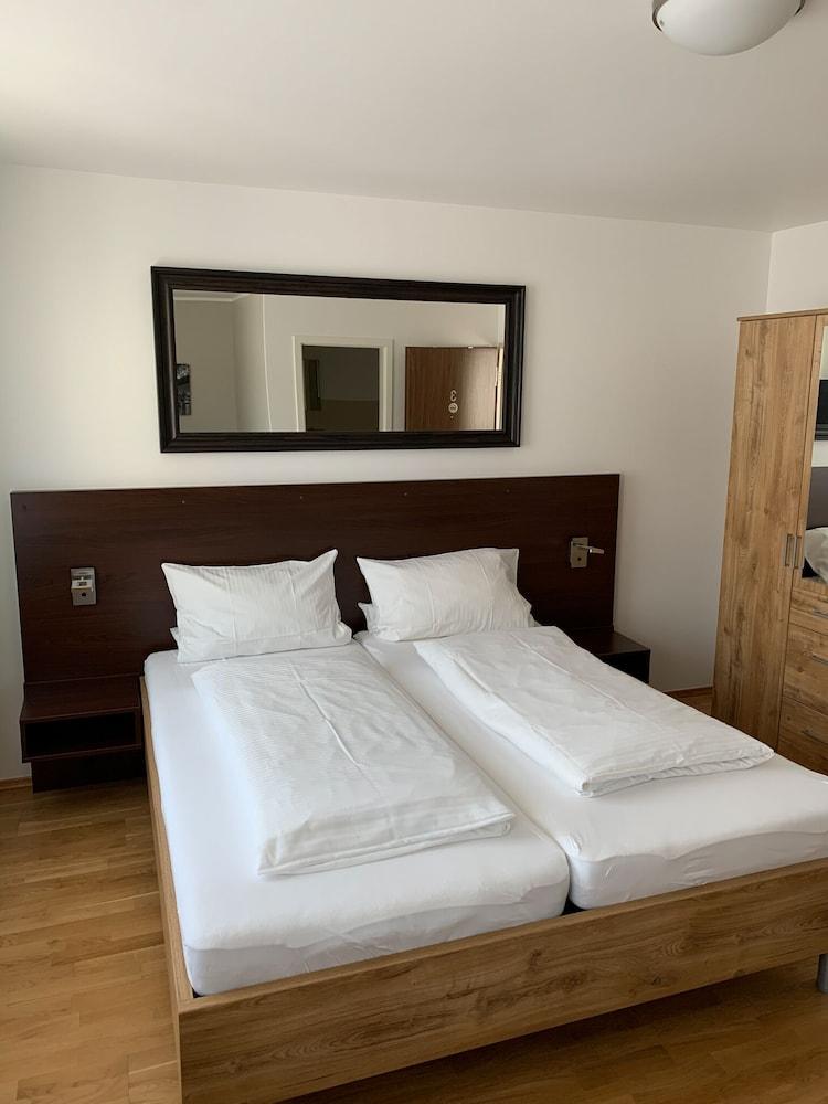 A3 Hotel