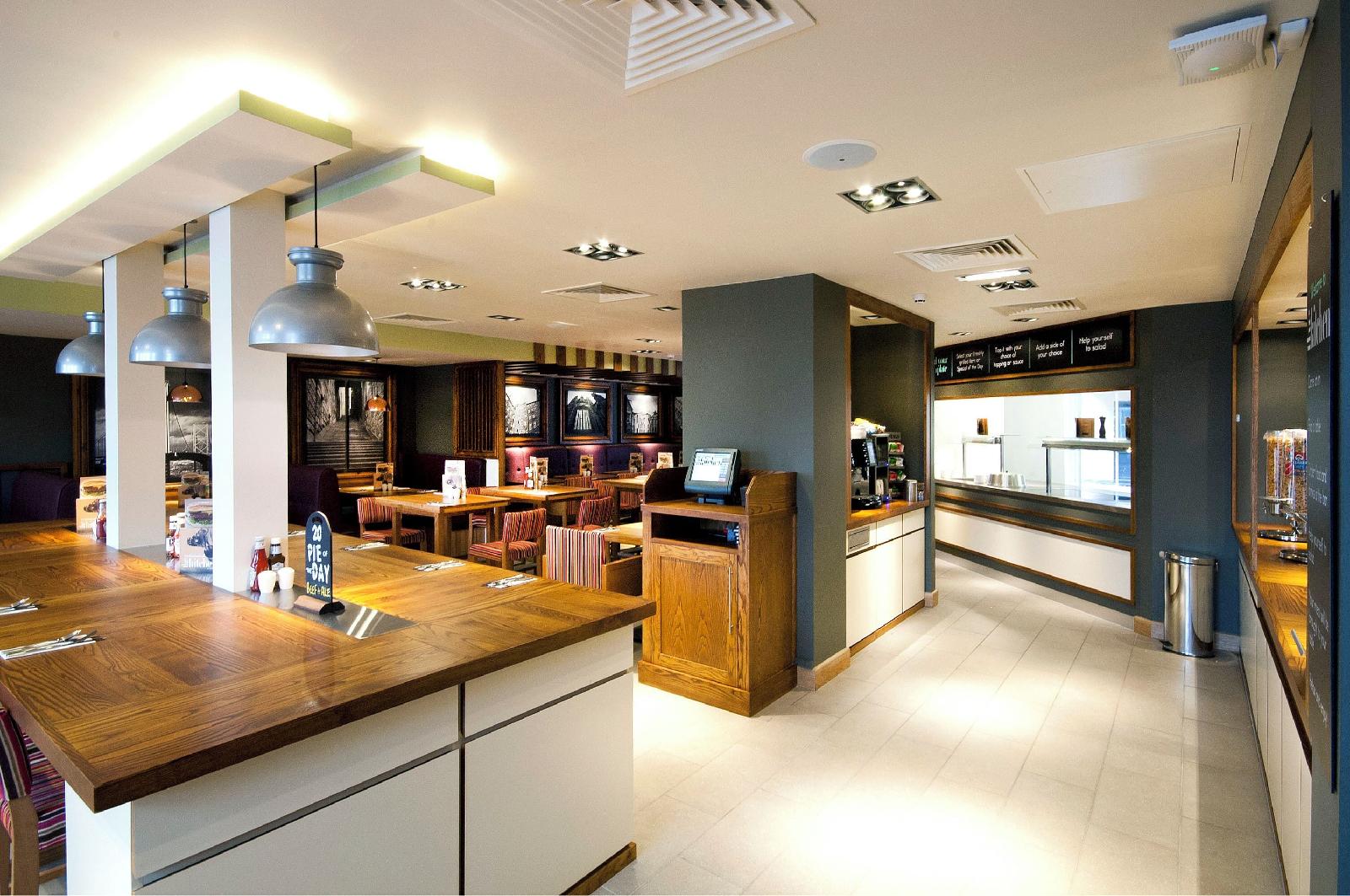 Premier Inn Edinburgh City Centre