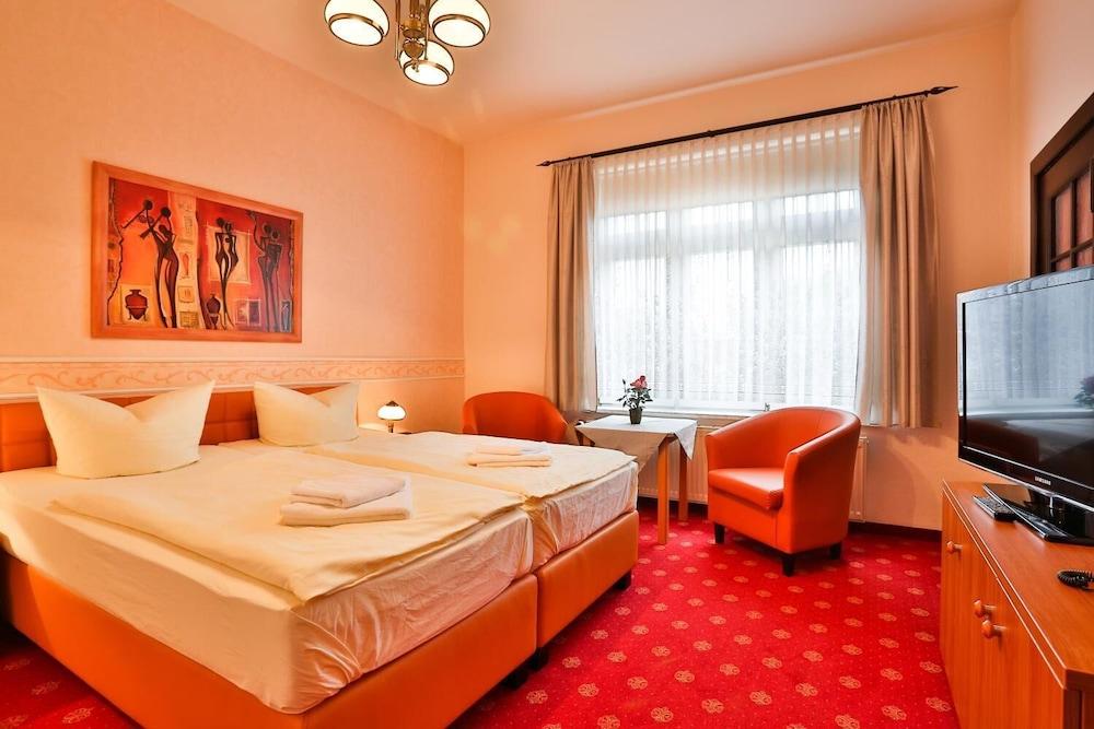 Villa Camenz Hotel & Pension