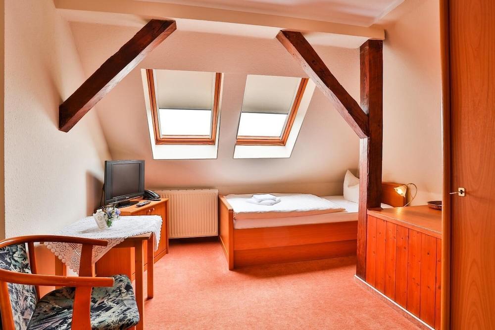 Villa Camenz Hotel & Pension
