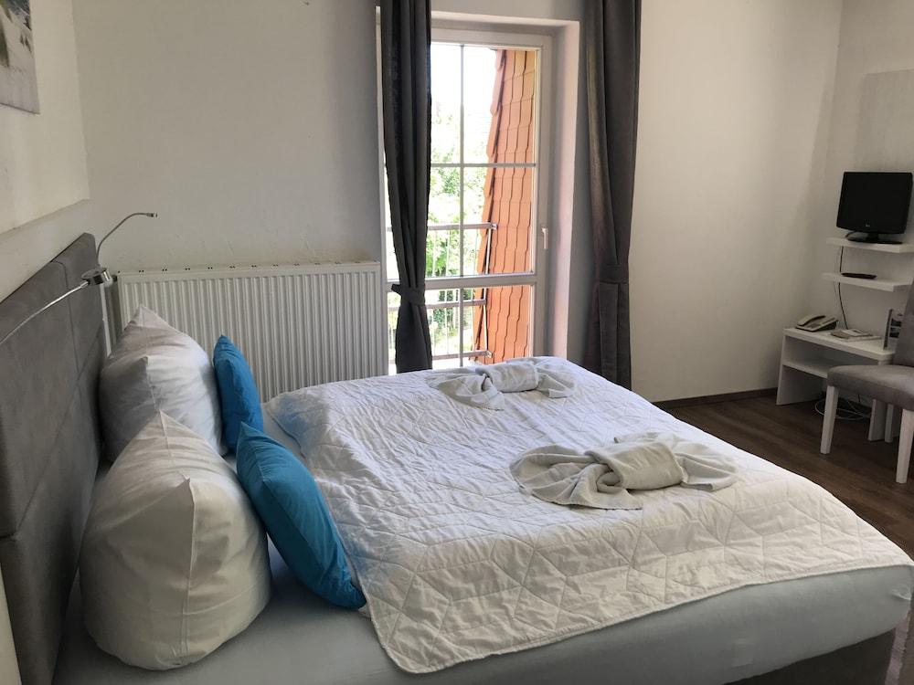 Strandhotel Vier Jahreszeiten