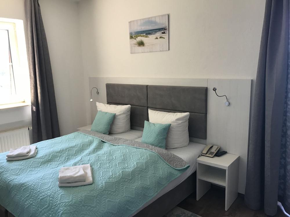 Strandhotel Vier Jahreszeiten
