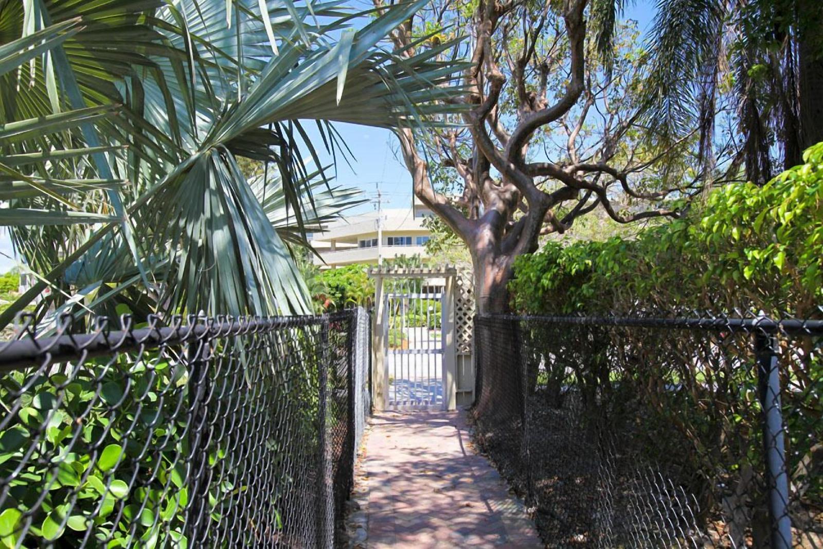Marco Beach Vacation Suites