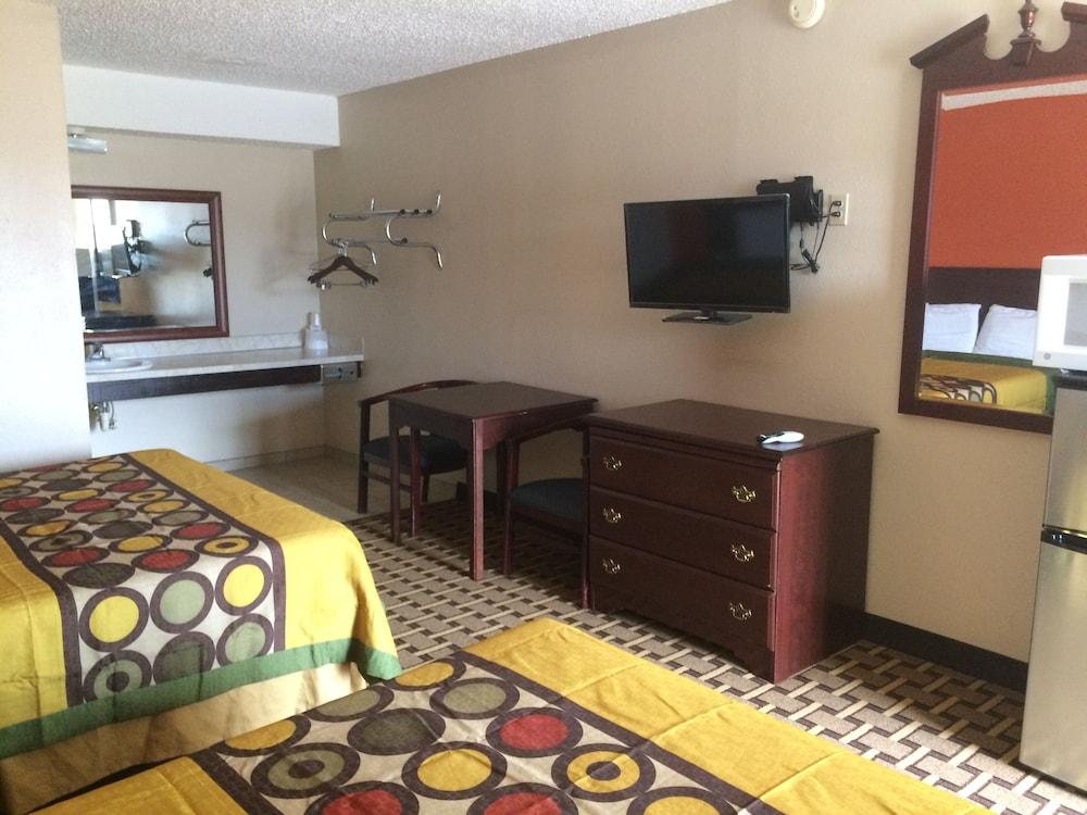 Relax Inn Henryetta