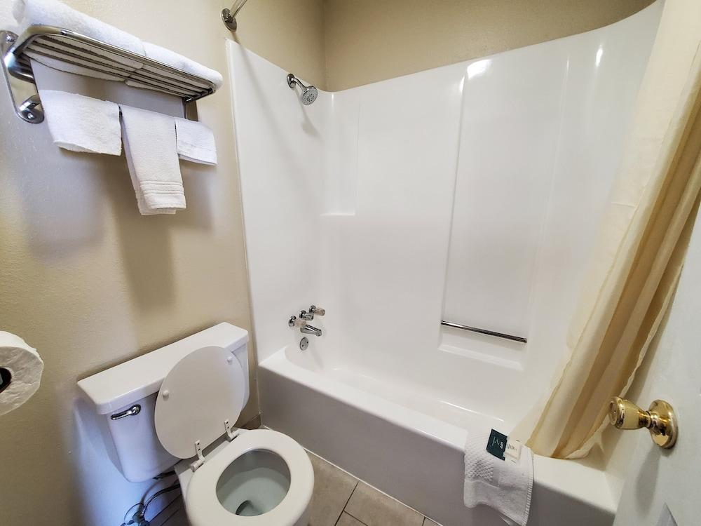 Relax Inn Henryetta